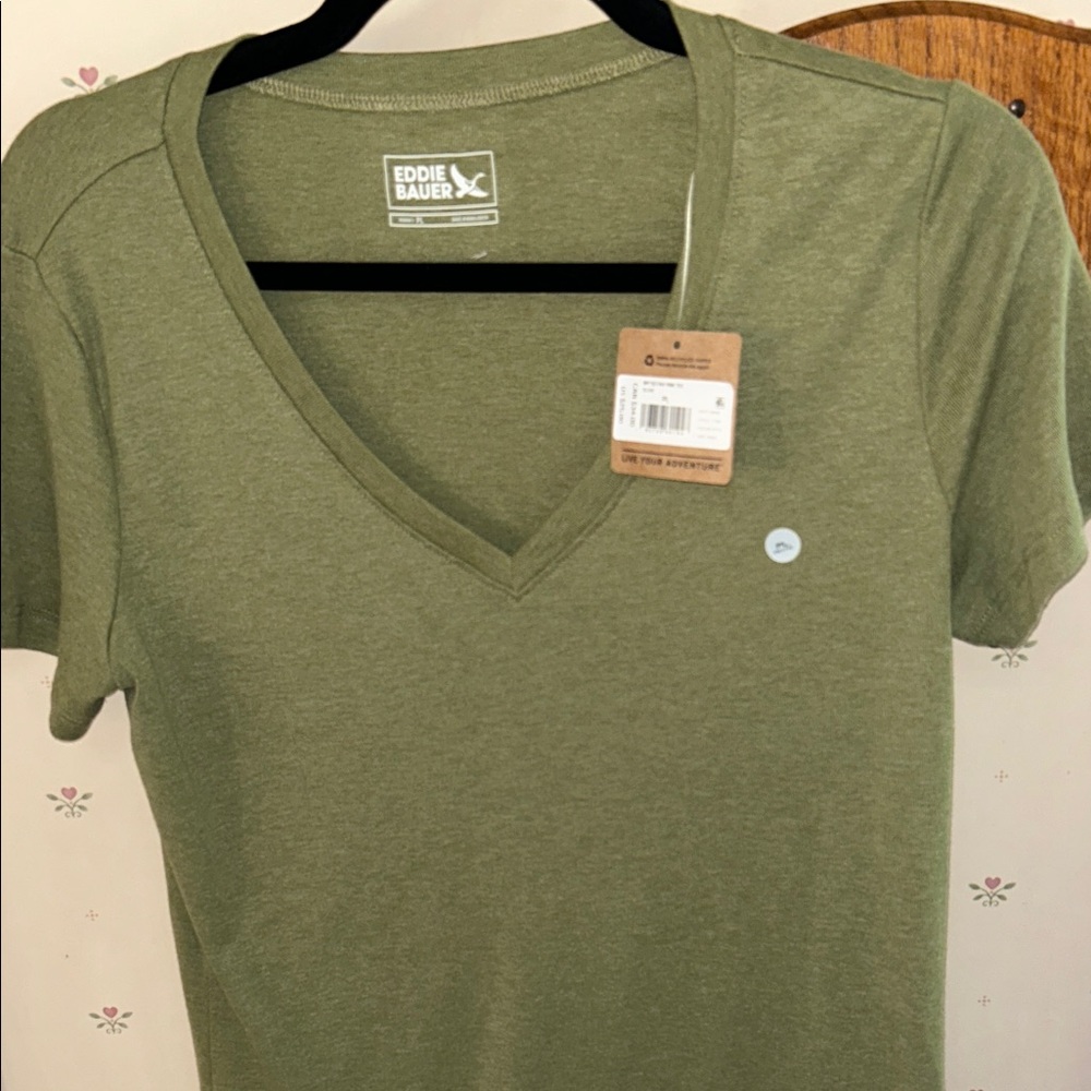 Eddie Bauer Olive Short Sleeve V-Neck Tee